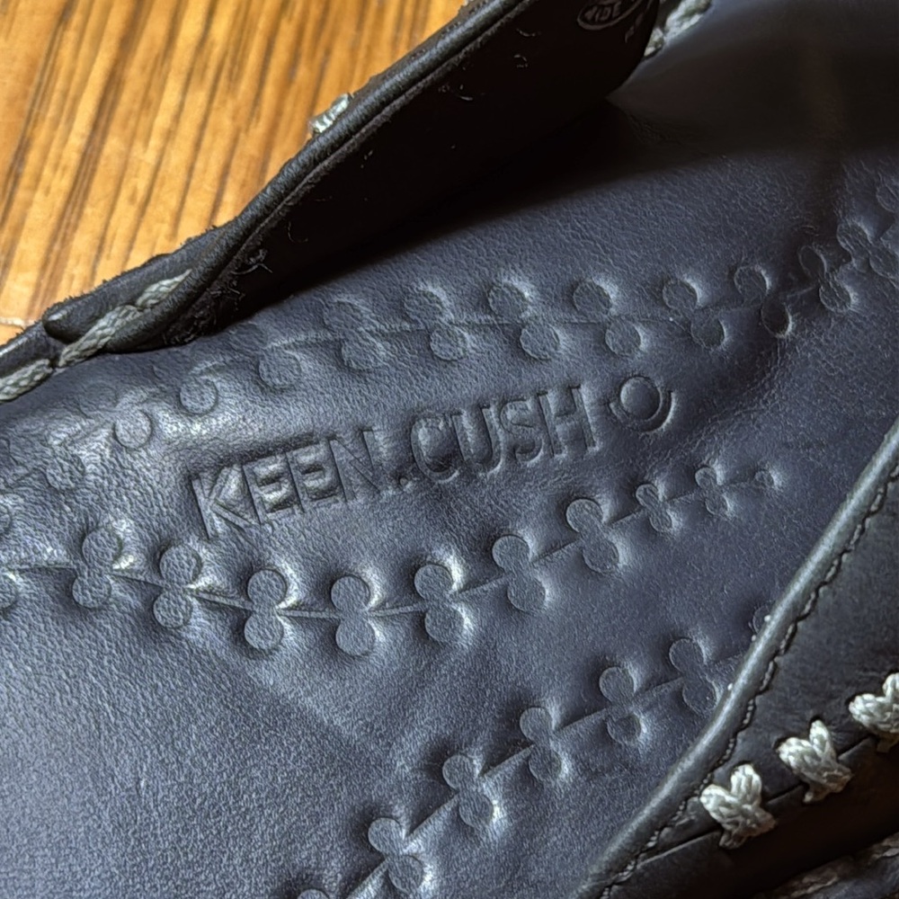 RARE KEEN BREE LEATHER THONG SANDALS - Picture 10 of 13